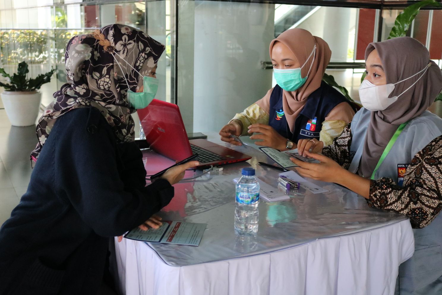 Pelaksanaan Vaksinasi Covid19 bagi Pelayanan Publik Istana Bogor