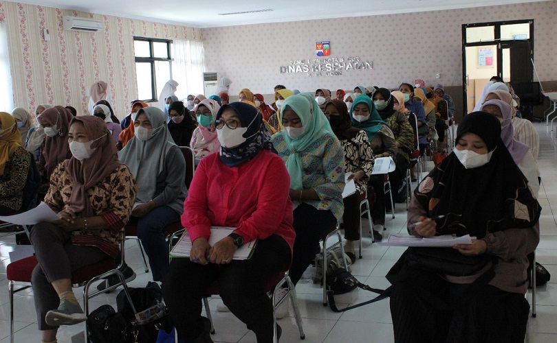 Pemeliharaan Kesehatan Lansia Melalui Peningkatan Kapasitas Kader Posbindu Lansia